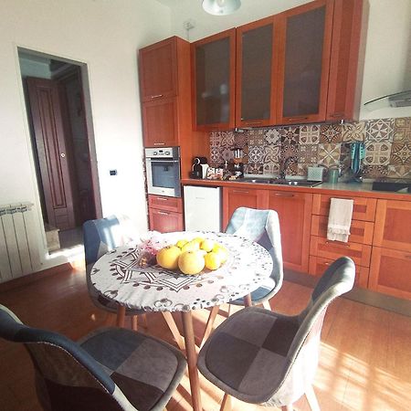 La Casetta Di Gio Gio Appartamento In Centro A Монреале Екстериор снимка